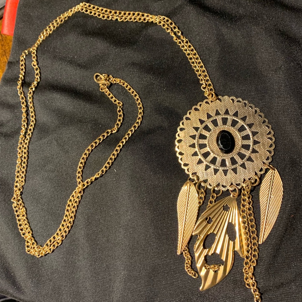 3/$30 Gold dreamcatcher design necklace